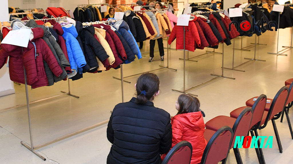 Bursa Osmangazi’de Sevgi Mağazası yürekleri ısıtıyor