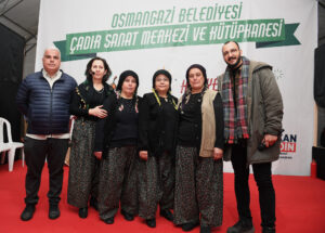 Maden ocağının köylerine verdiği zararı tiyatro ile duyuruyorlar