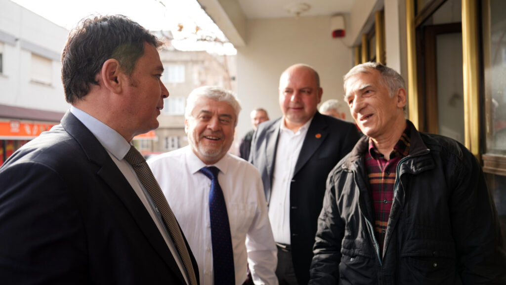 Başkan Aydın, Atıcılar Mahallesi’ni ziyaret etti