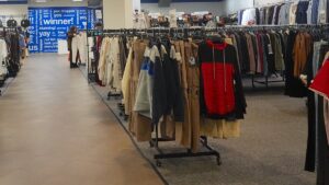 167 yıllık mağaza krizle boğuşuyor: 66 şubesini kapatıyor