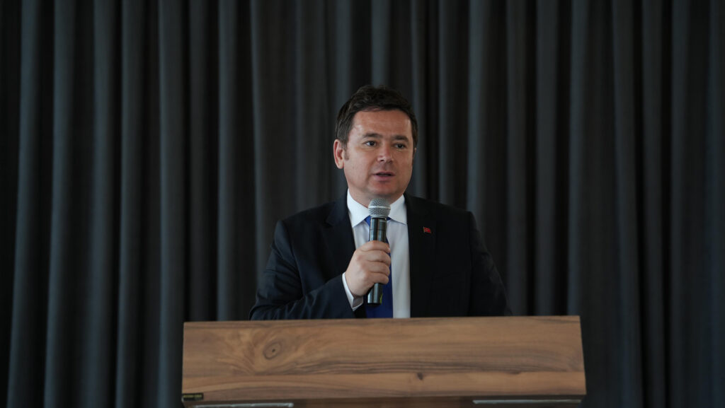 Başkan Aydın iş insanları ile bir araya geldi