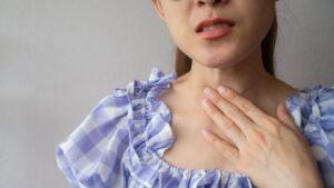 Ağız kuruluğu ciddi hastalıkların habercisi olabilir