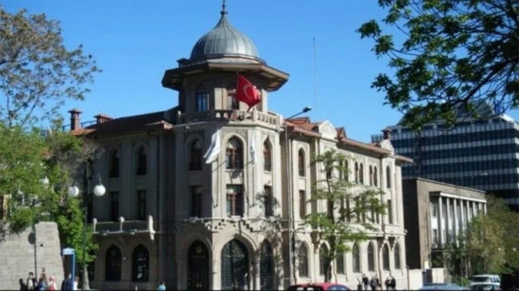 Almanya’ya çantayla Euro kaçırdılar