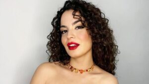 Aslı Bekiroğlu gönlünü ‘İnci Taneleri’nin ‘İzzet’ine kaptırdı