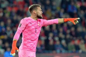 ‘Barcelona beni de istedi ama Szczesny’yi seçti’