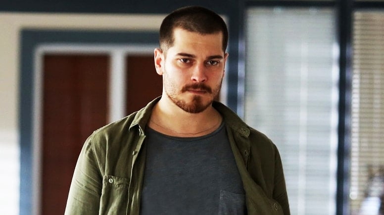 Çağatay Ulusoy’un hayatıyla ilgili aldığı yeni karar gündem oldu