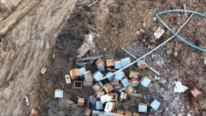 Cengiz’in madeni arıları da öldürdü