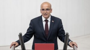 Emekliye un çorbası Bakan’a sosyete mantısı