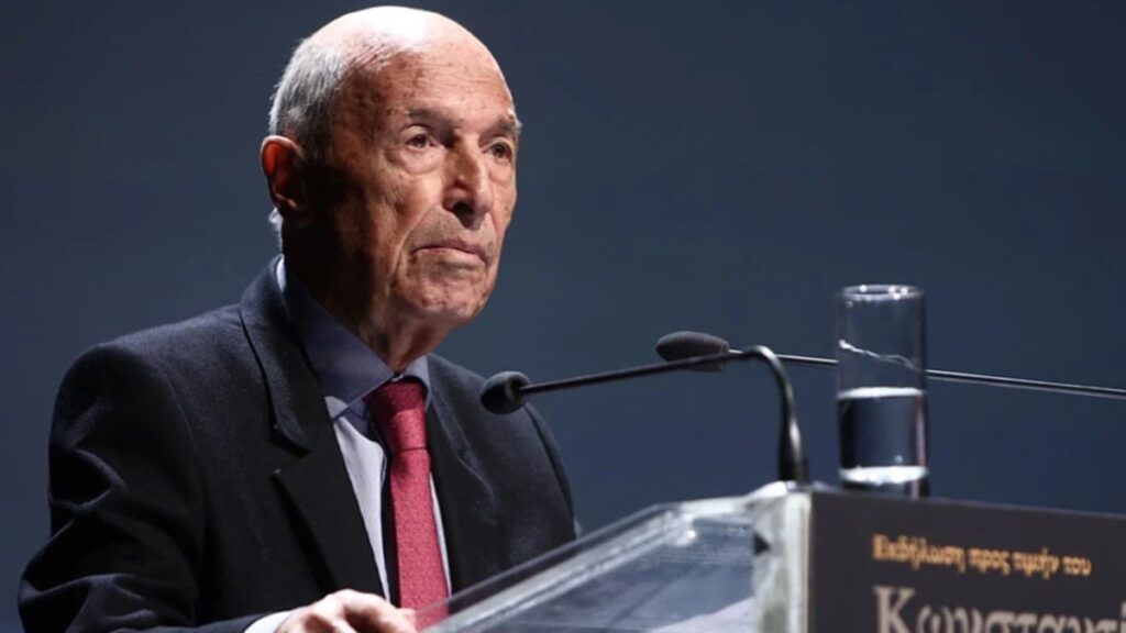 Eski Yunanistan başbakanı Kostas Simitis hayatını kaybetti