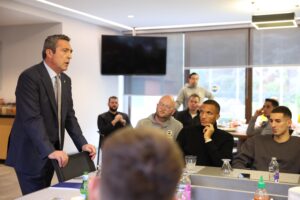 Fenerbahçe’de kritik toplantı! Kupa kararı…