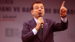 İmamoğlu’ndan iktidara ‘Ahmet Türk’ sorusu: ‘Terör bağı varsa neden Devlet protokolüyle karşılıyorsunuz?’