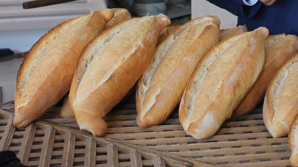 İzmir’de ekmek fiyatlarına zam geldi