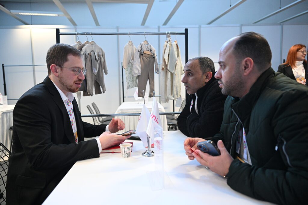 Junioshow Bebek ve Çocuk Giyim Sektörünü Dünyaya Açıyor