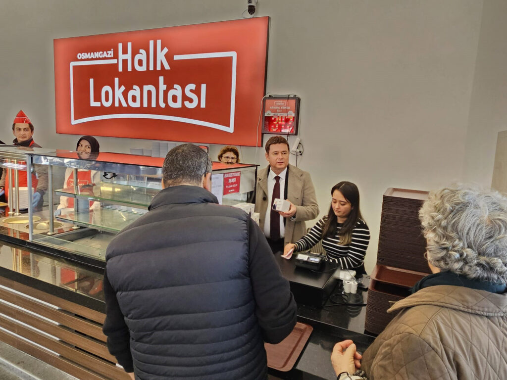 Başkan Aydın’dan kandil simidi ikramı