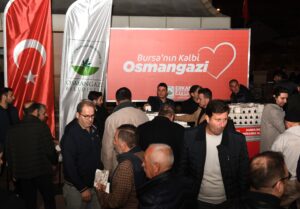 Bursa Osmangazi Belediyesi vatandaşlara kandil simidi dağıttı