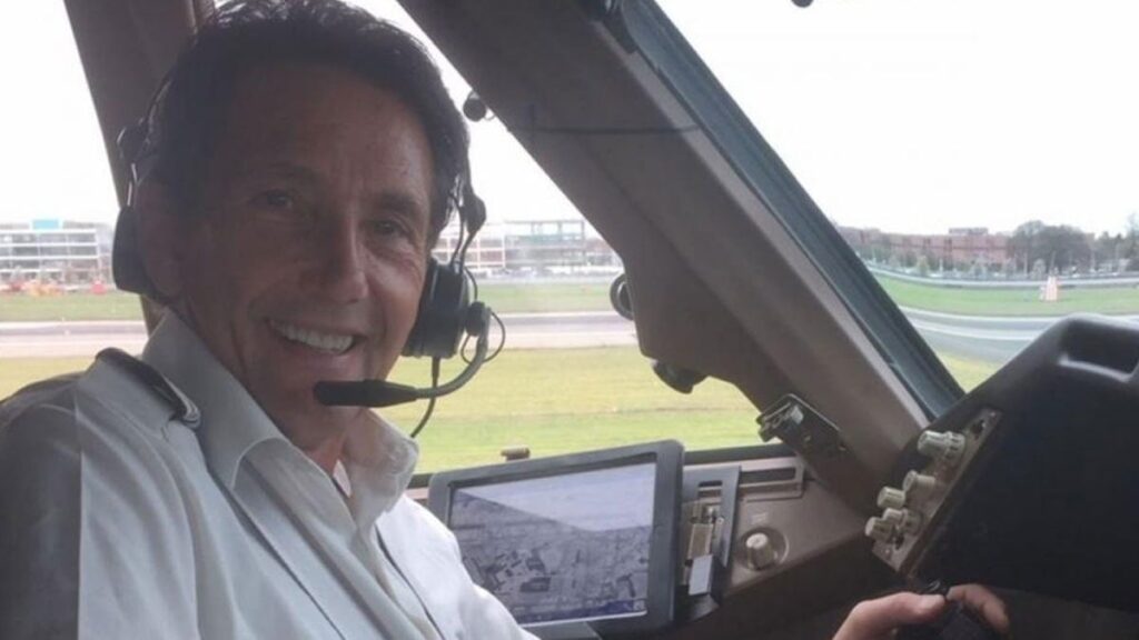 Komplo teorilerini çürüttü: Dünyanın en deneyimli pilotundan hayatta kalma tüyoları