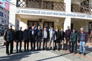 Başkan Aydın mahalleleri gezip sorunları çözüyor