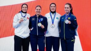 Milli sporcumuz Zeyna’dan gümüş madalya