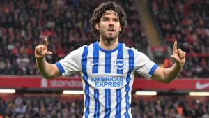 Milli yıldızdan kötü haber! Ameliyat olacak