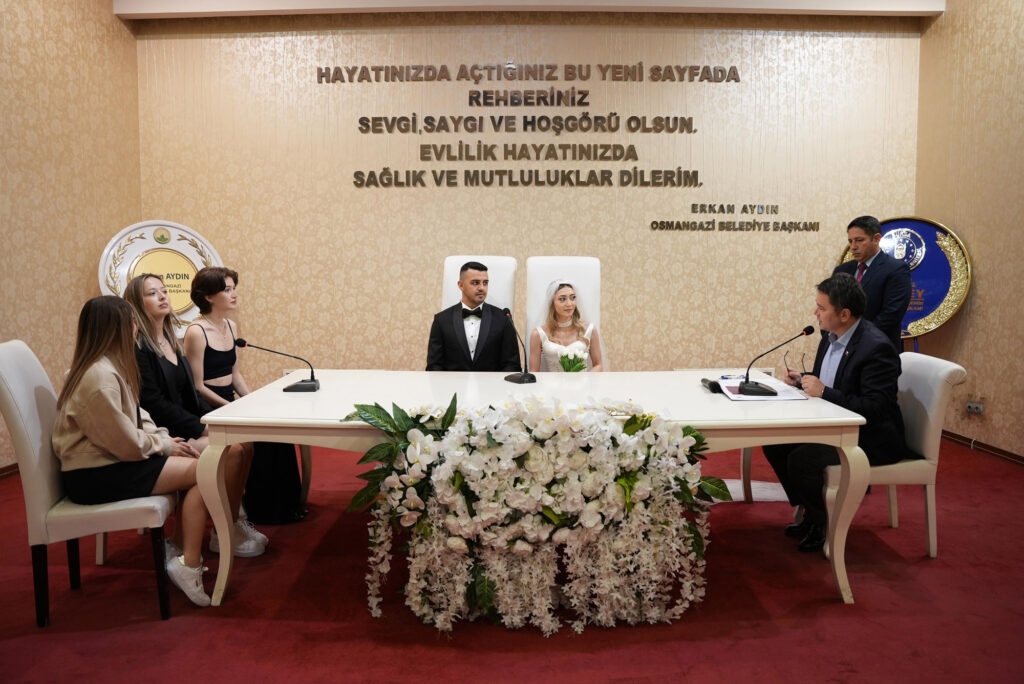 Bursa Osmangazi’de 1 yılda 6 bin 636 nikah kıyıldı
