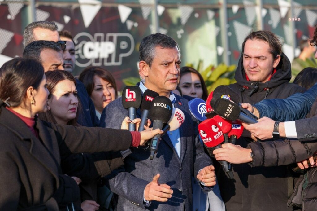 Özel’den flaş seçim çıkışı: ‘Getir sandığı adayımız hazır!’