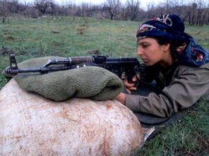 Suriye’de YPG saflarında takım komutanlığı yapan terörist serbest bırakıldı