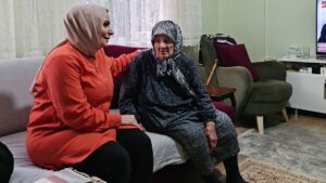 Türkiye’nin konuştuğu Naime nineye yardım eli