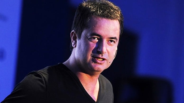 Acun Ilıcalı duyurdu: Ünlü futbolcu Survivor yolcusu