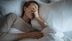 Uyku alışkanlıkları sağlığınızı ele veriyor: Bu belirtilere dikkat edin!