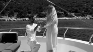 Yunus Akgün Kerem’in izinden gidiyor! Sevgilisine evlilik teklifi…