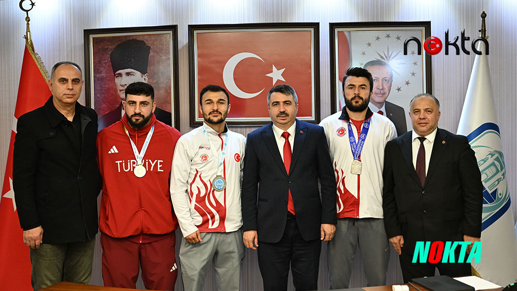 Başkan Yılmaz şampiyonları ağırladı