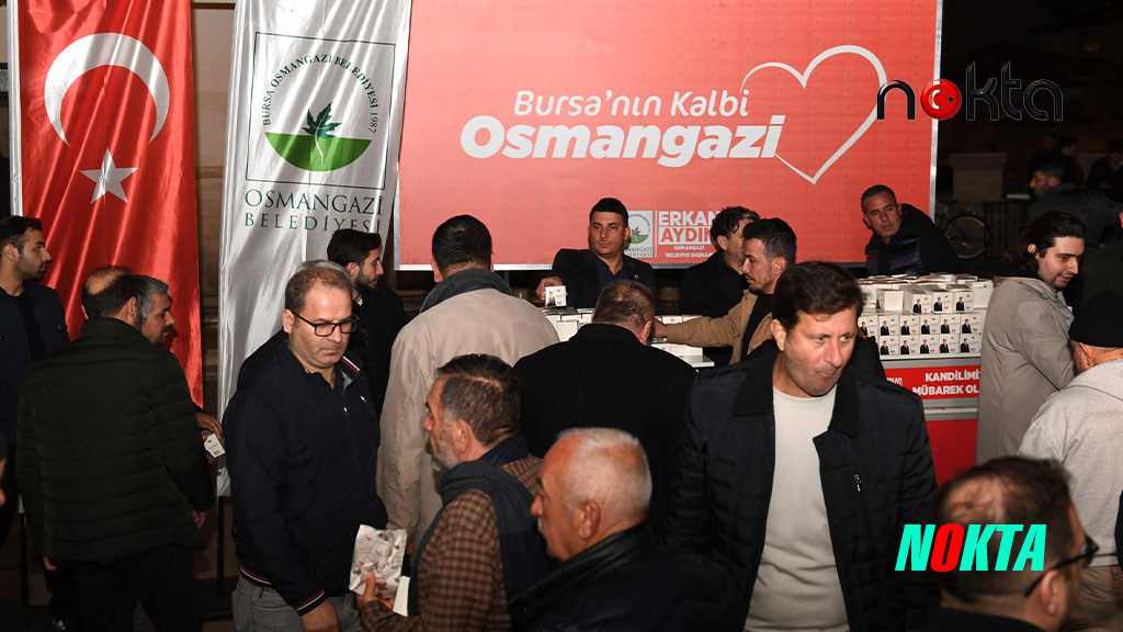 Bursa Osmangazi Belediyesi vatandaşlara kandil simidi dağıttı