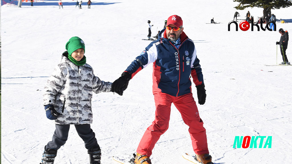 Bursa Osmangazi’de Çocukların Uludağ’da kayak heyecanı