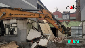 Bursa Osmangazi’de Metruk bina yıkımları yeni yılda hız kazandı
