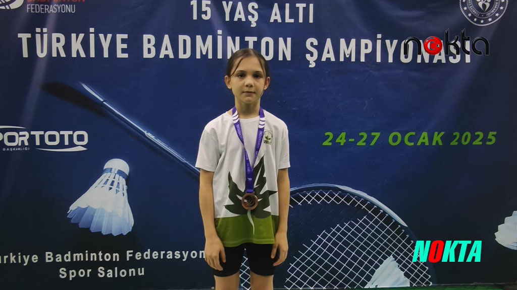 Bursa Osmangazili genç badmintoncudan gururlandıran başarı