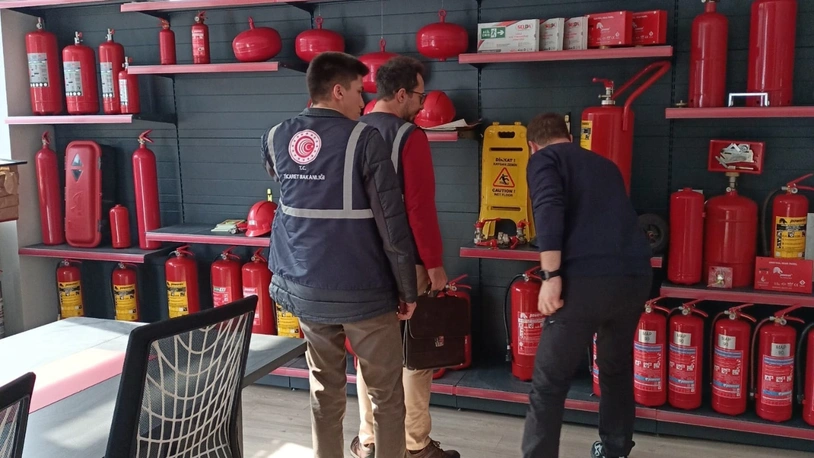 Bursa’da fahiş fiyata yangın tüpü satan 10 iş yeri hakkında işlem yapıldı