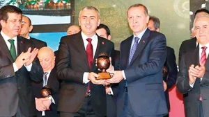 Hapis cezasına rağmen 3 milyarlık ihaleyi kaptı