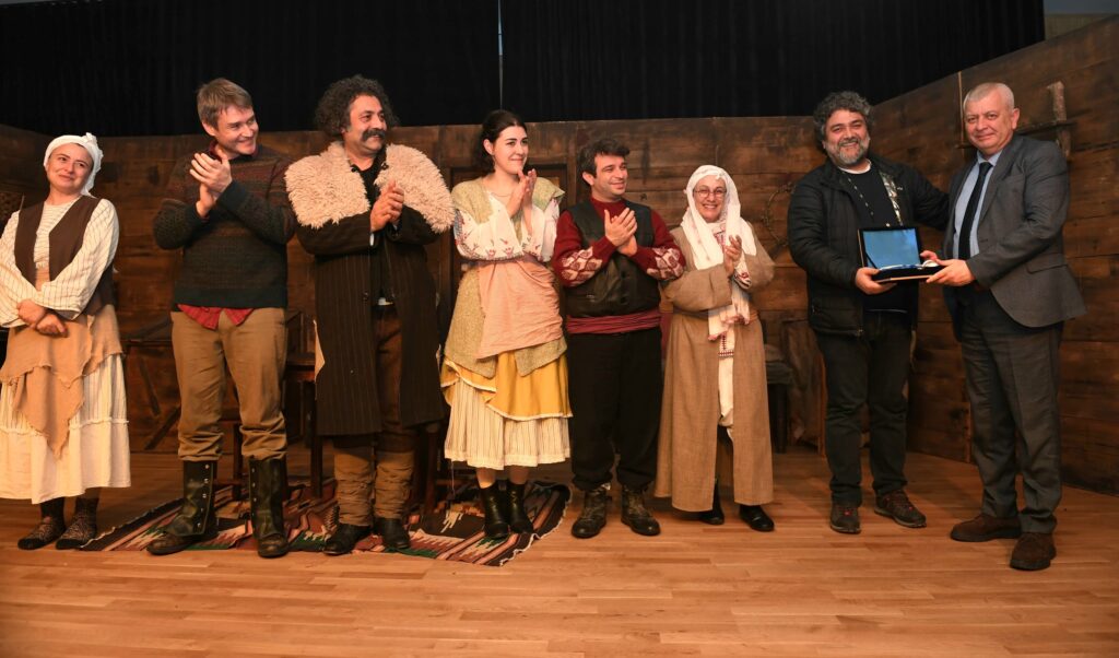 ‘Nevbahar Mübadele Yüzyıllık Sürgün’ Osmangazi’de sahnelendi