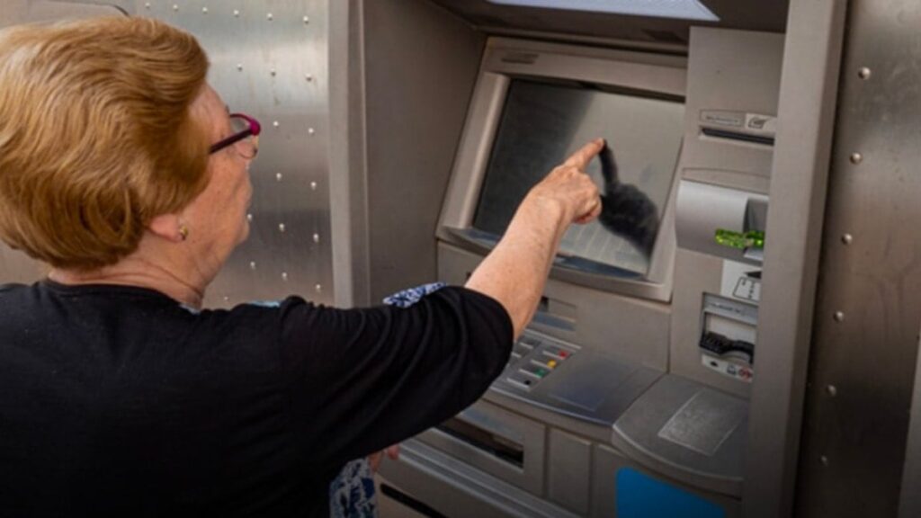 25 bin liraya kadar yükseldi: Emekli banka banka promosyon kovalıyor