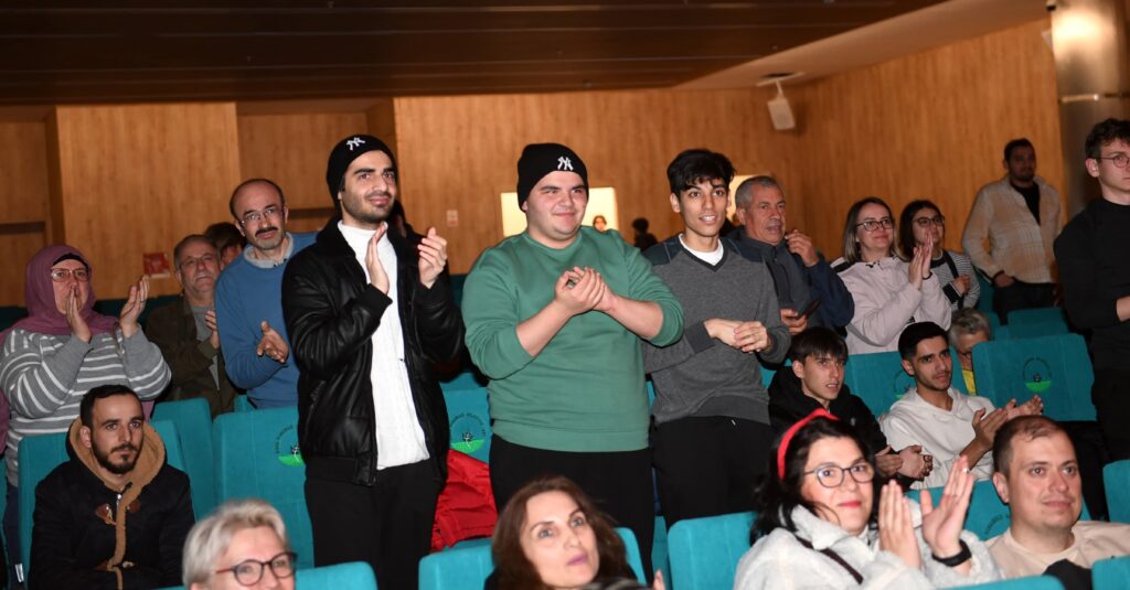 ‘Nevbahar Mübadele Yüzyıllık Sürgün’ Bursa Osmangazi’de sahnelendi