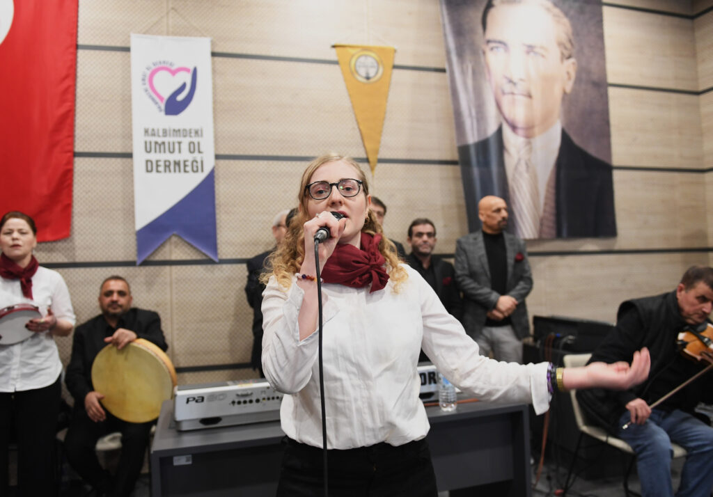 BAREM sakinlerine moral konseri