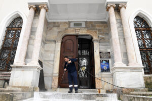 Osmangazi’deki camilerde Ramazan temizliği