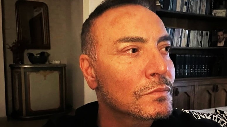 Cenk Eren işlerine engel olan iki ünlüyü ifşa etti: Bir tanesi yataklarda, bir tanesi…