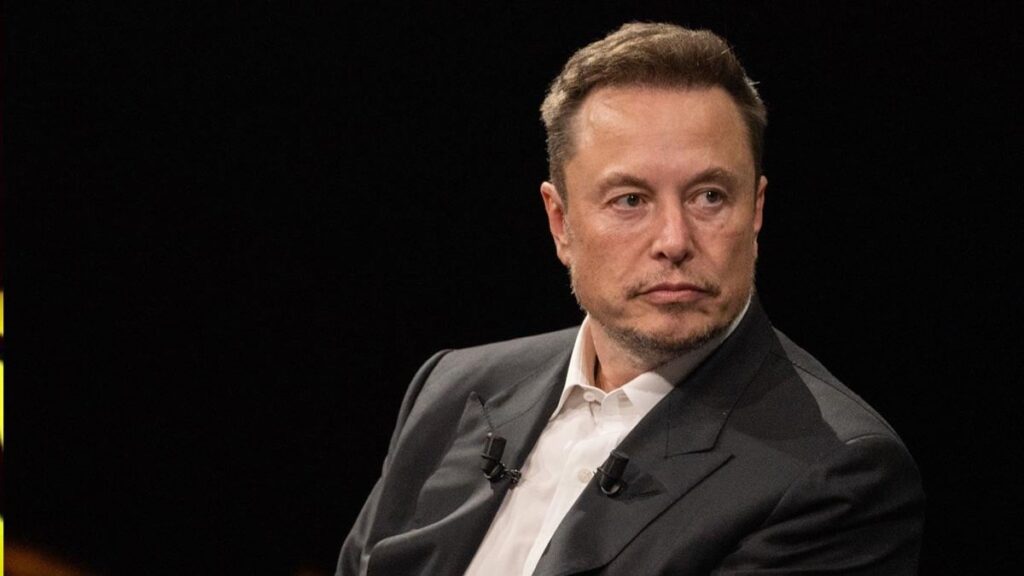 Elon Musk bütçeyi kıstı