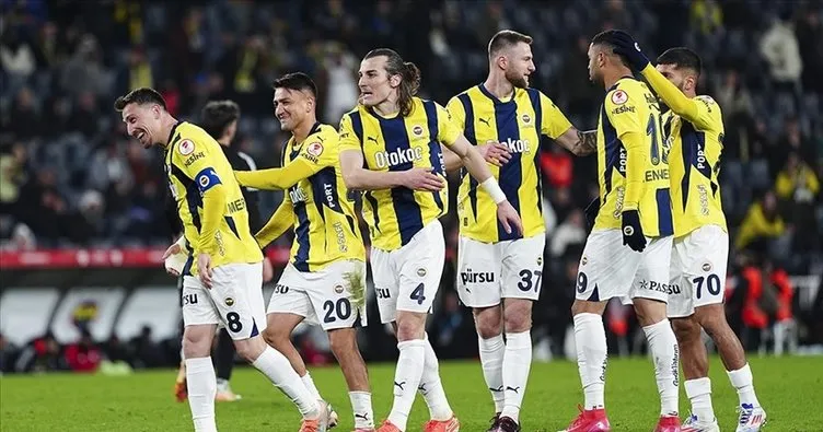 FENERBAHÇE ANDERLECHT CANLI | Fenerbahçe, Anderlecht’i konuk ediyor! Mücadelede ilk düdük geldi…