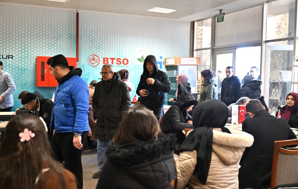 Bursa’da İş Arayanlarla İşverenler BTSO İstihdam Merkezi’nde Buluştu