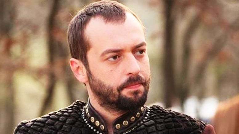 Okan Yalabık aşkını ilan etti