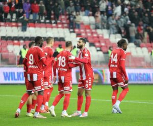 Samsunspor 7 dakikada işi bitirdi!