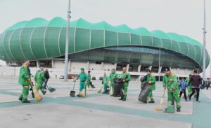 Maç biter temizlik başlar