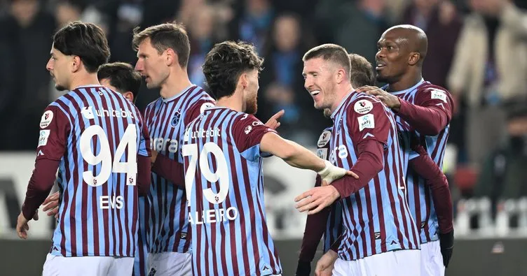 Trabzonspor sahasında Eyüpspor’u ağırlıyor! Karşılaşmanın ilk yarısı oynanıyor…